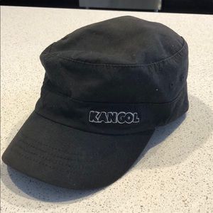 Kangol flexfit hat